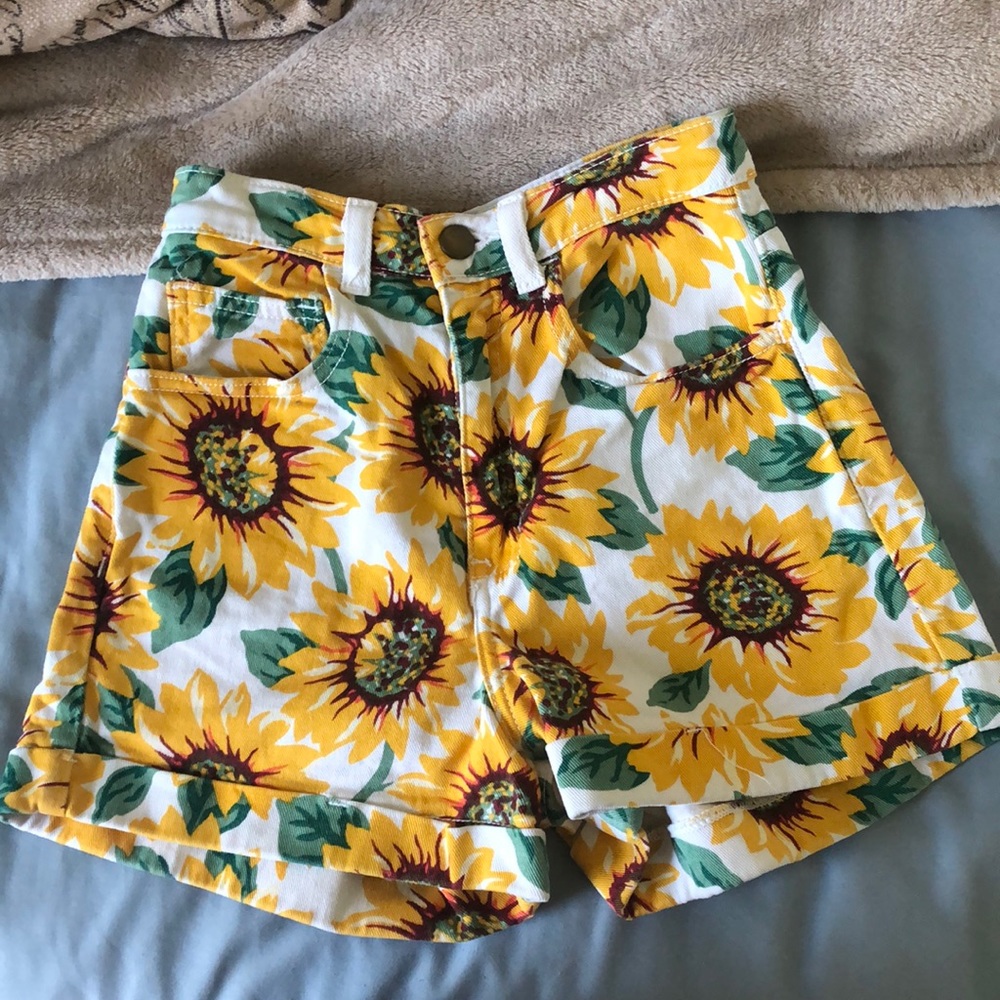 American Apparel Sunflower shorts